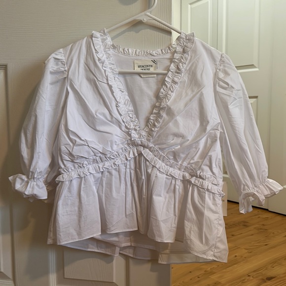 Hyacinth House White Ruffle Rela Blouse SOLD OUT Sz M NWT - Picture 1 of 3